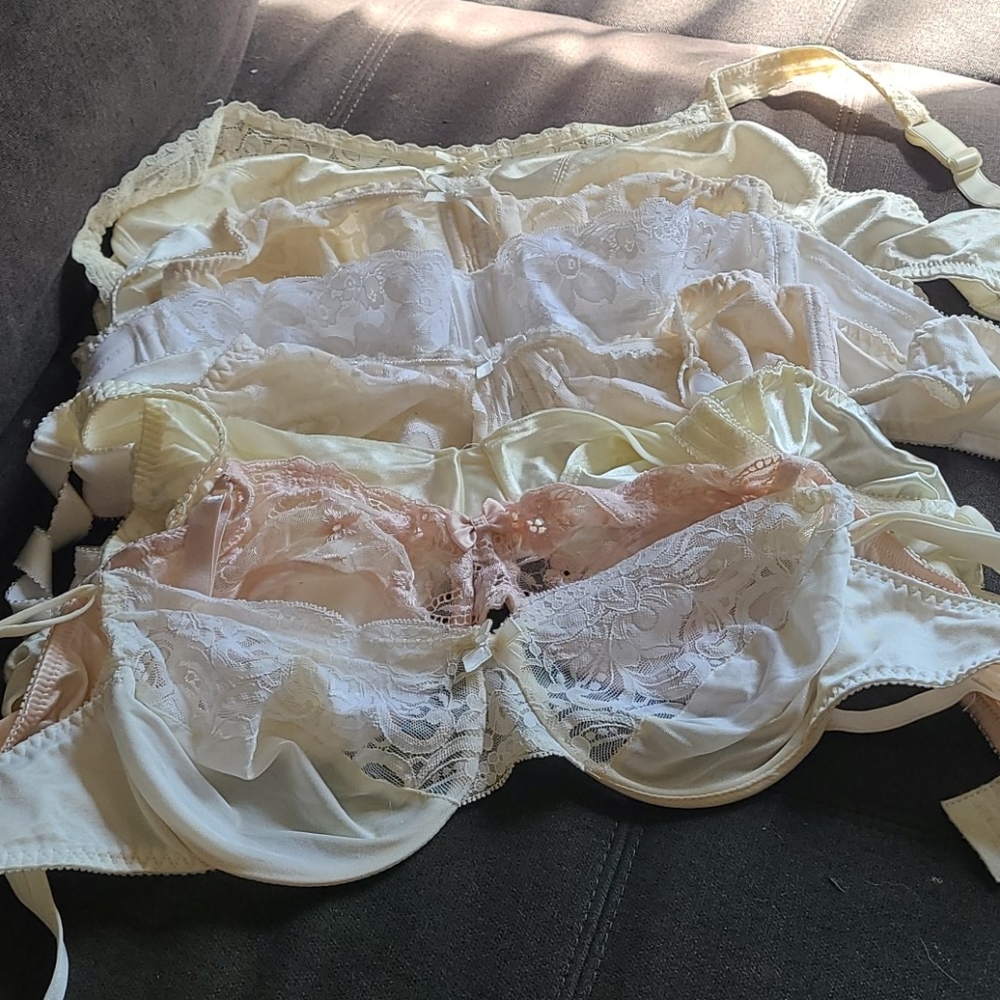 Lot of 7 vintage 36C vintage 90's bras